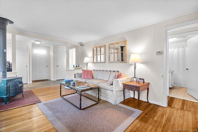 Photo - 35 Faulkner Dr