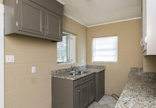 Photo - 3290 Pike Ave