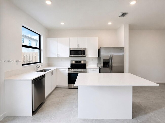 Photo - 23252 SW 128th Ave