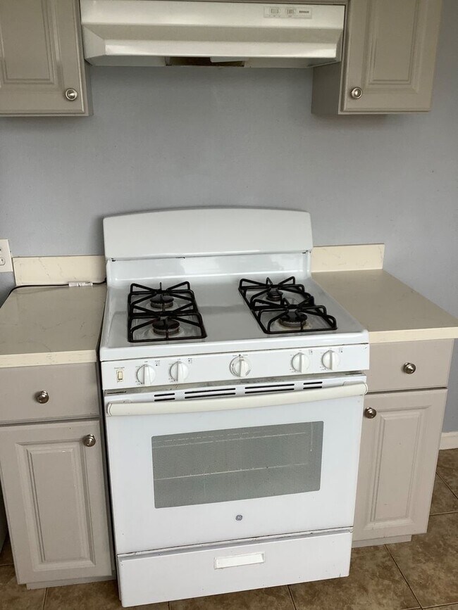 Photo - (211): 105-109 Marina Way South Unit 109 Marina Way South