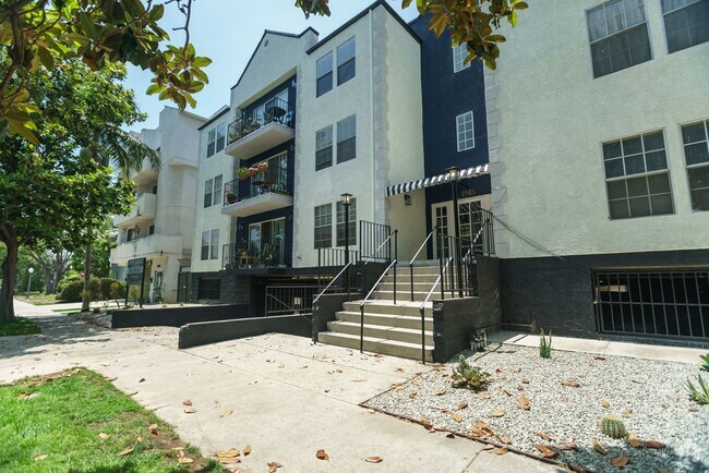 Building Photo - 1945 Glendon Avenue Rental