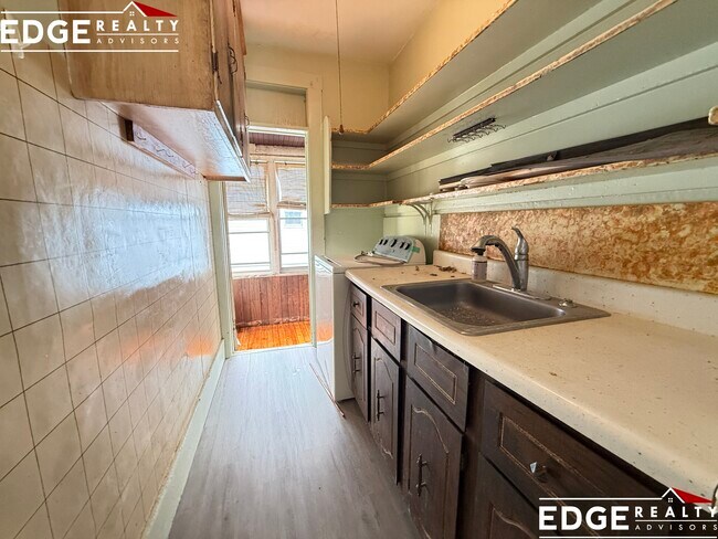 Building Photo - 57 Rindge Ave Unit 1