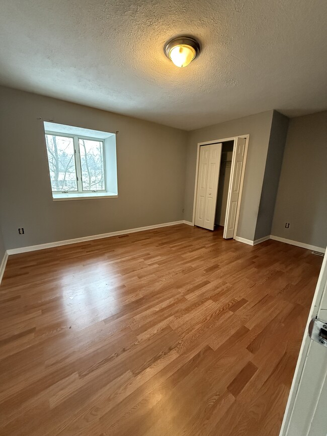 Building Photo - 297 High St Unit 301