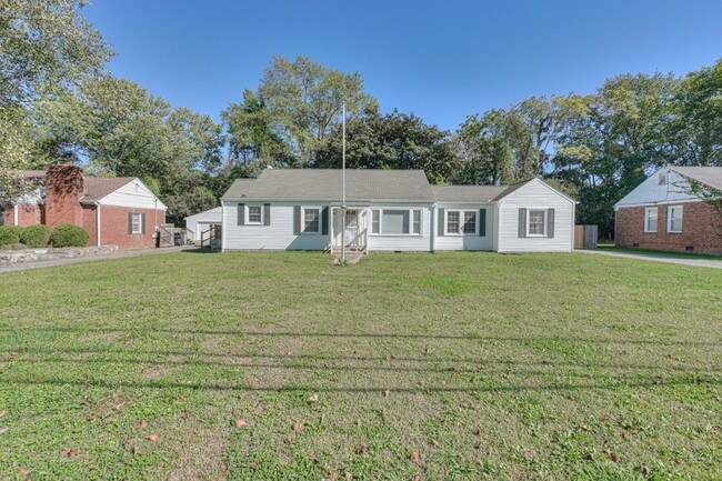 Photo - 1402 N Tennessee Blvd