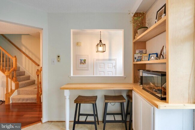 Photo - 2303 Massanutten Dr