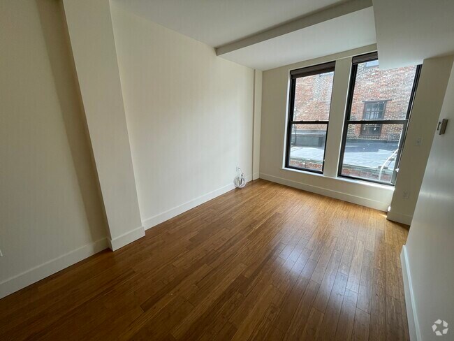 Building Photo - 19 Winter St Unit 1 Rental