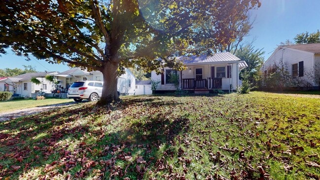 Building Photo - Cute Single story ranch with basement, 1 c...