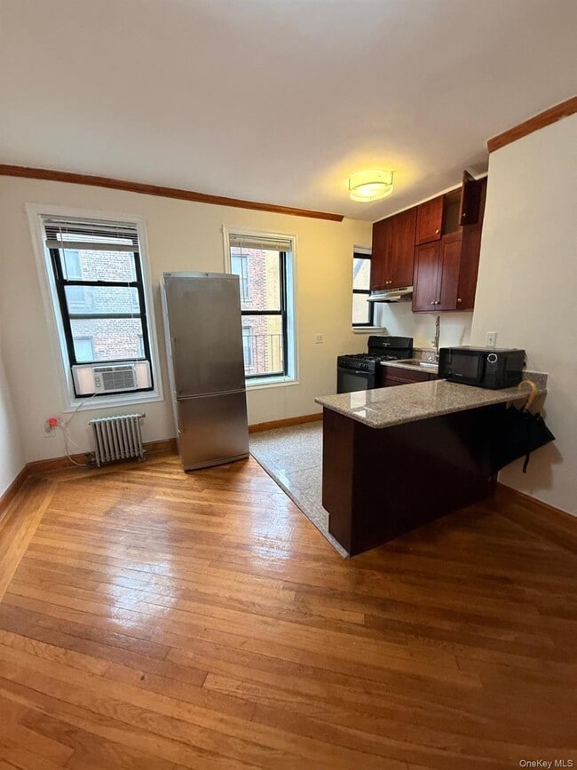 Photo - 43-33 48th St Unit 5