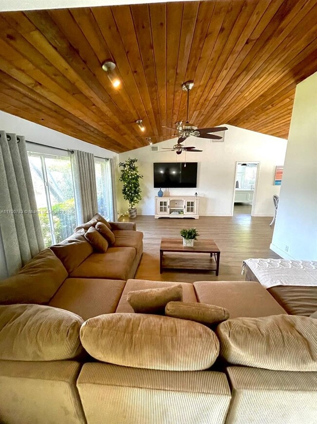 Photo - 1887 Finn Hill Dr