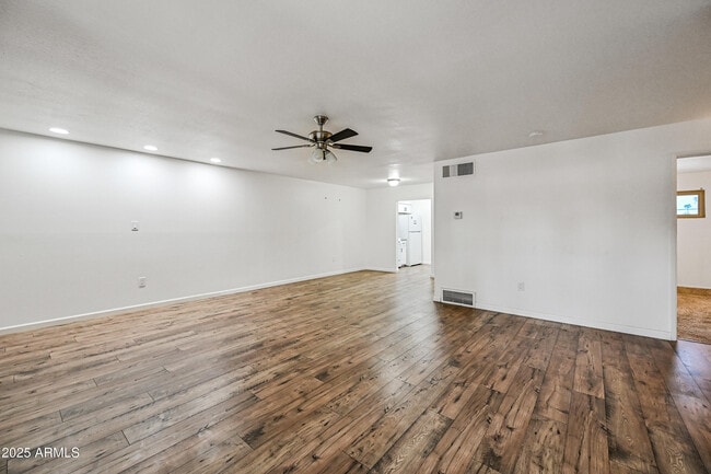 Photo - 430 W 3rd St Unit 12