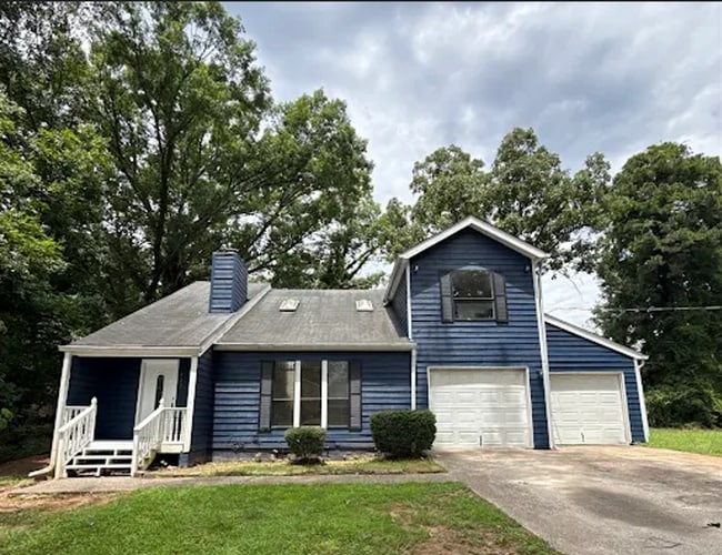Building Photo - 3 Bed 2.5 bath in Stone Mountain!