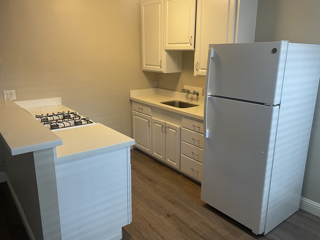 Photo - Huntington Apartments