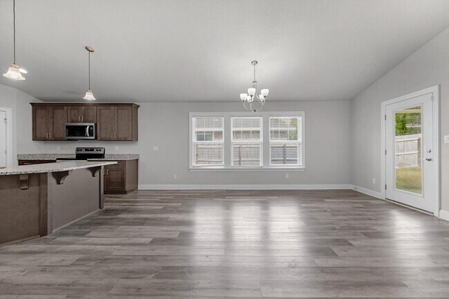 Photo - 7424 Gordon Evans Rd