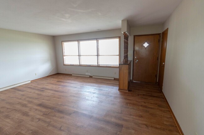 Photo - 1213 E Smiley Ln