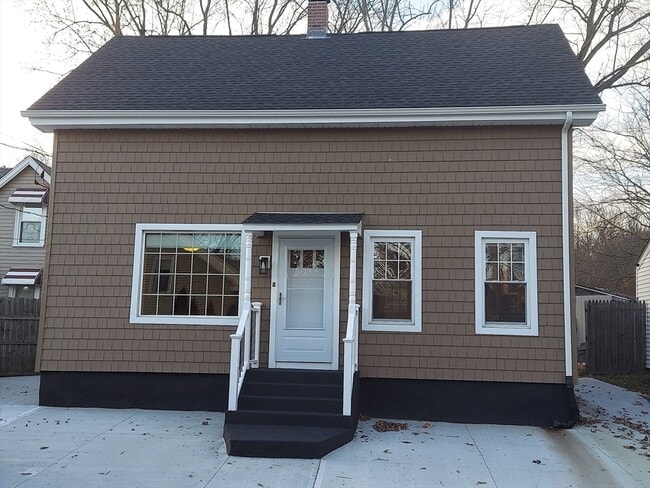 Photo - 8 Phillips St