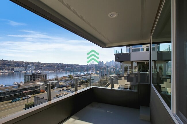 Photo - 2 BED & 2 BATH CONDO AVAILABLE FOR RENT