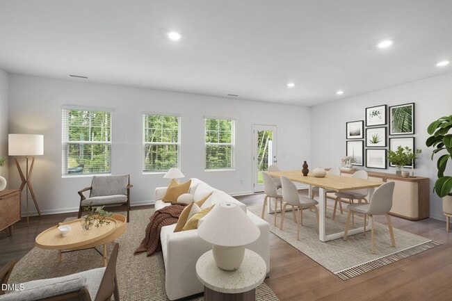 Photo - 421 Deep Oak Dr