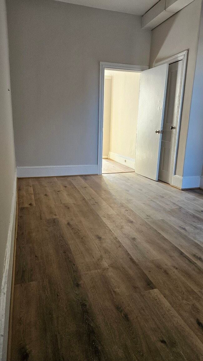 2307 Christian Street Unit 2