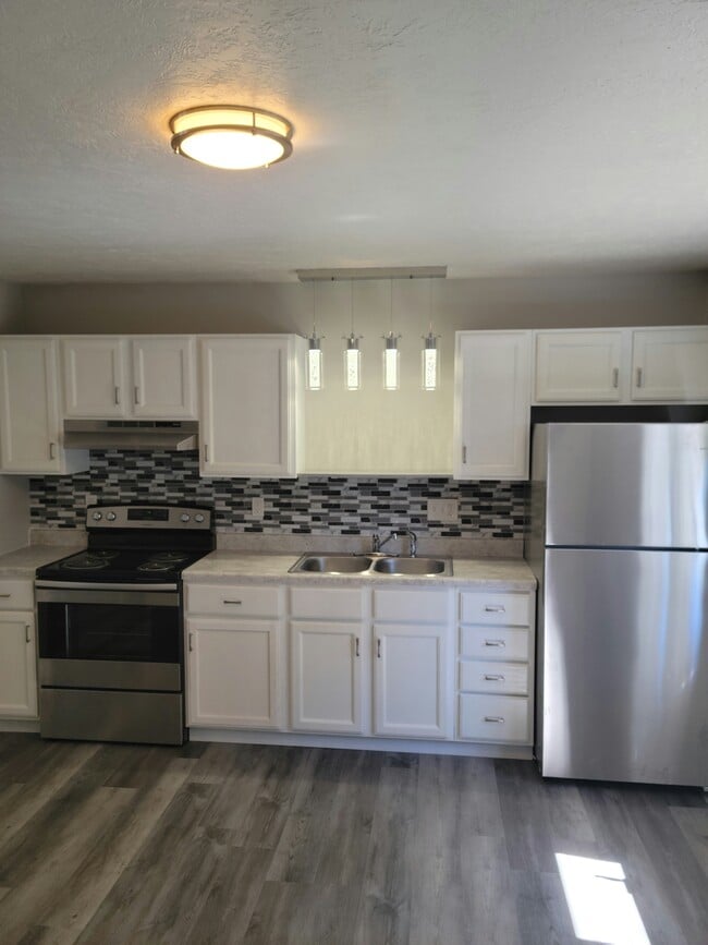 Photo - 1409 E 18th St