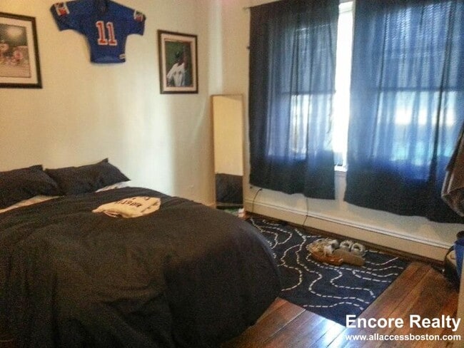 Photo - 518 Harvard St Unidad 1