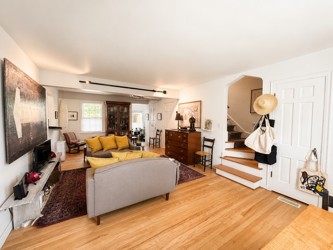 Photo - 309 Wesley St