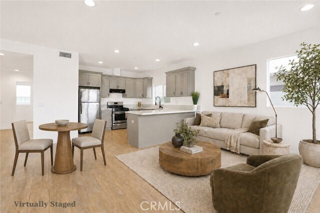 5729 Willowcrest Ave Unit 5729