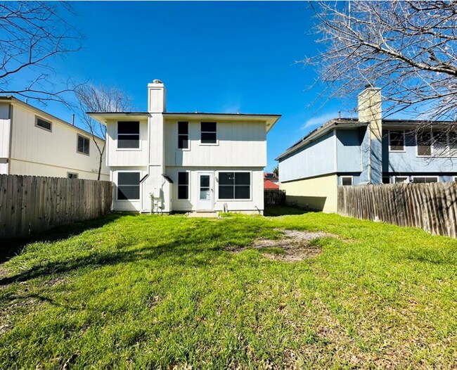 Photo - 809 Smoke Signal Pass