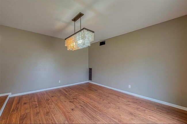 Photo - 10902 Sagevale Ln