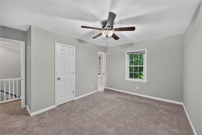 Photo - 226 High Creek Dr