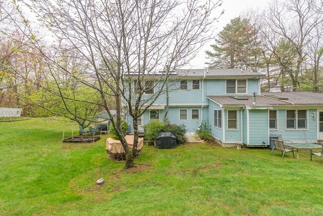 Photo - 104 Squannacook Rd