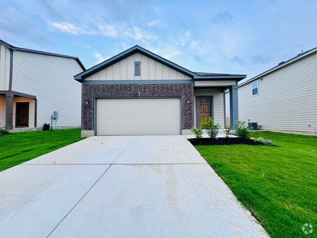 Building Photo - Your Perfect Home Awaits in Hiddenbrooke!