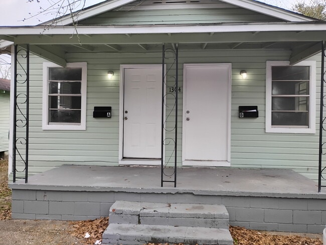 Building Photo - 1304 Southern Ave