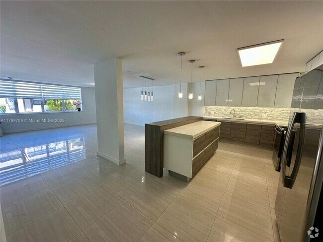 Building Photo - 20301 NE 30th Ave Rental