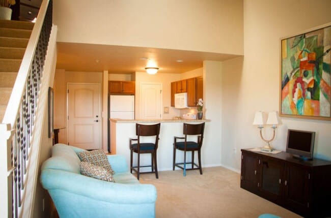 Desayunador - Morgie Associates LLC (Ridge View Apartments)