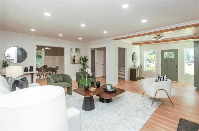 Photo - 2908 N Hills Dr NE