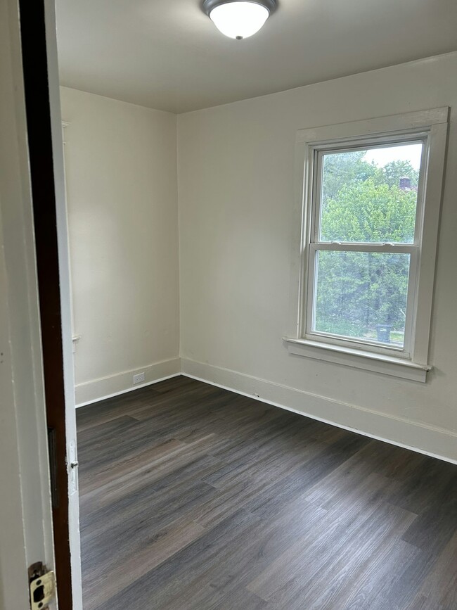 Photo - 844 St Agnes Ave