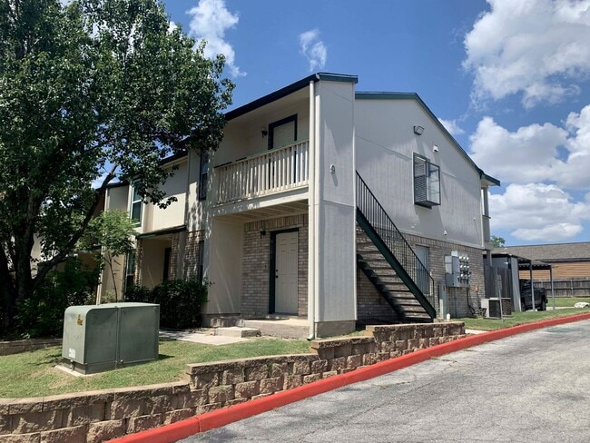 Building Photo - Ready for Move In  Nice & Clean 1 Bedroom ... Rental