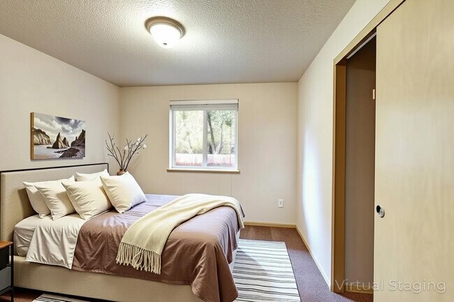 Photo - 2107 Willows Rd