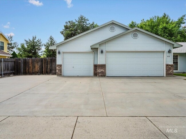 Photo - 233 S Duke Ave