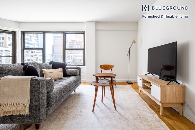 Photo - 279 E 44th St Unit FL20-ID610