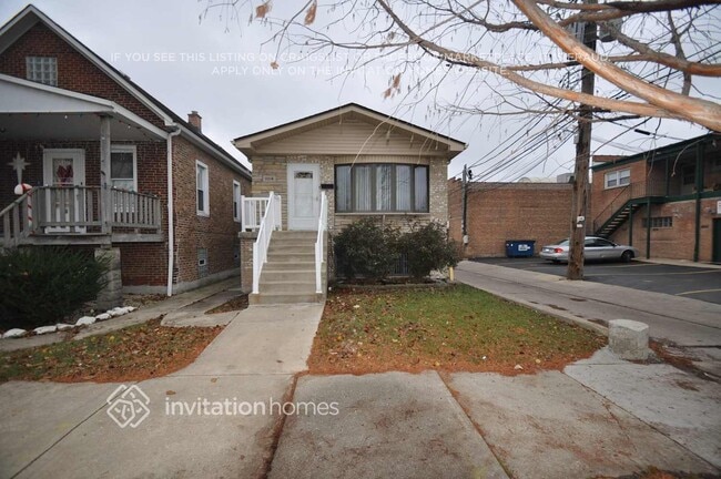 Building Photo - 11114 S Troy St Rental