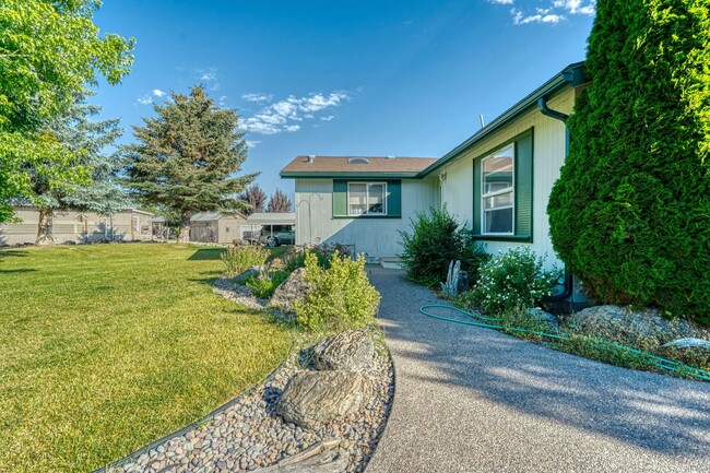 For Lease: 3BR/2BA Home with Spacious Yard... - For Lease: 3BR/2BA Home with Spacious Yard...