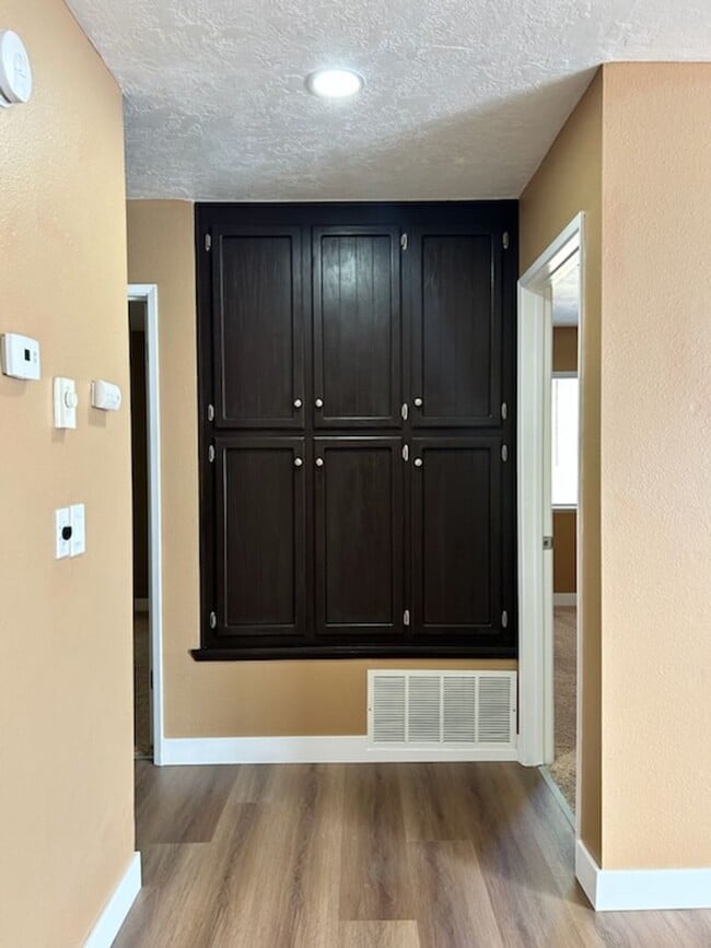 Photo - 912 W Graaf Ave Unidad C