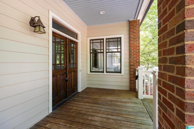 Photo - 218 Hawthorn St