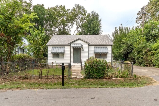 Building Photo - Fully Remodeled Home on a Cul-de-Sac - 2 B...