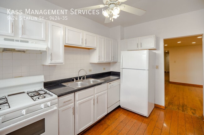Photo - 9424 S Laflin St Unit 9424-3S