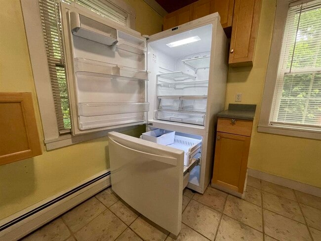 Photo - 28 Boush St