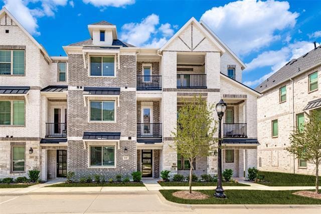 Building Photo - 8345 Huron Peak Dr