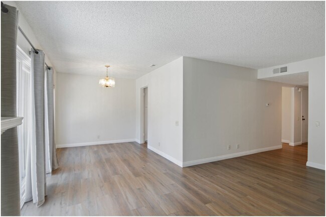 Photo - Sunny Ridge 3 Bedroom Home!