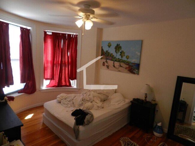 Photo - Renovated 3 bed. 1.5 bathroom on Cleveland Circle. Parking for Rent. Laundry is in the Building.